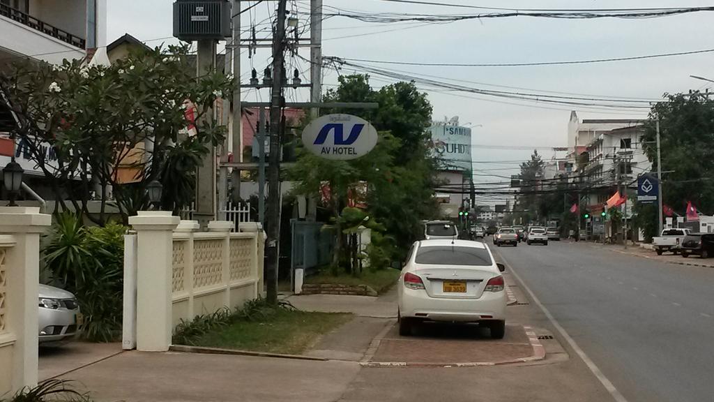 Av Hotel Vientiane Exterior photo