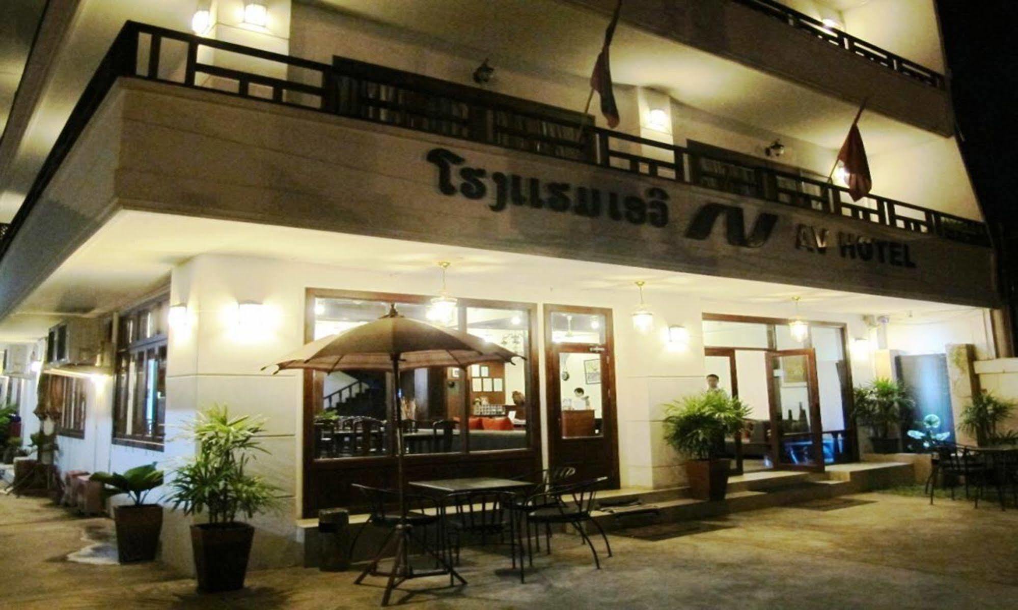 Av Hotel Vientiane Exterior photo