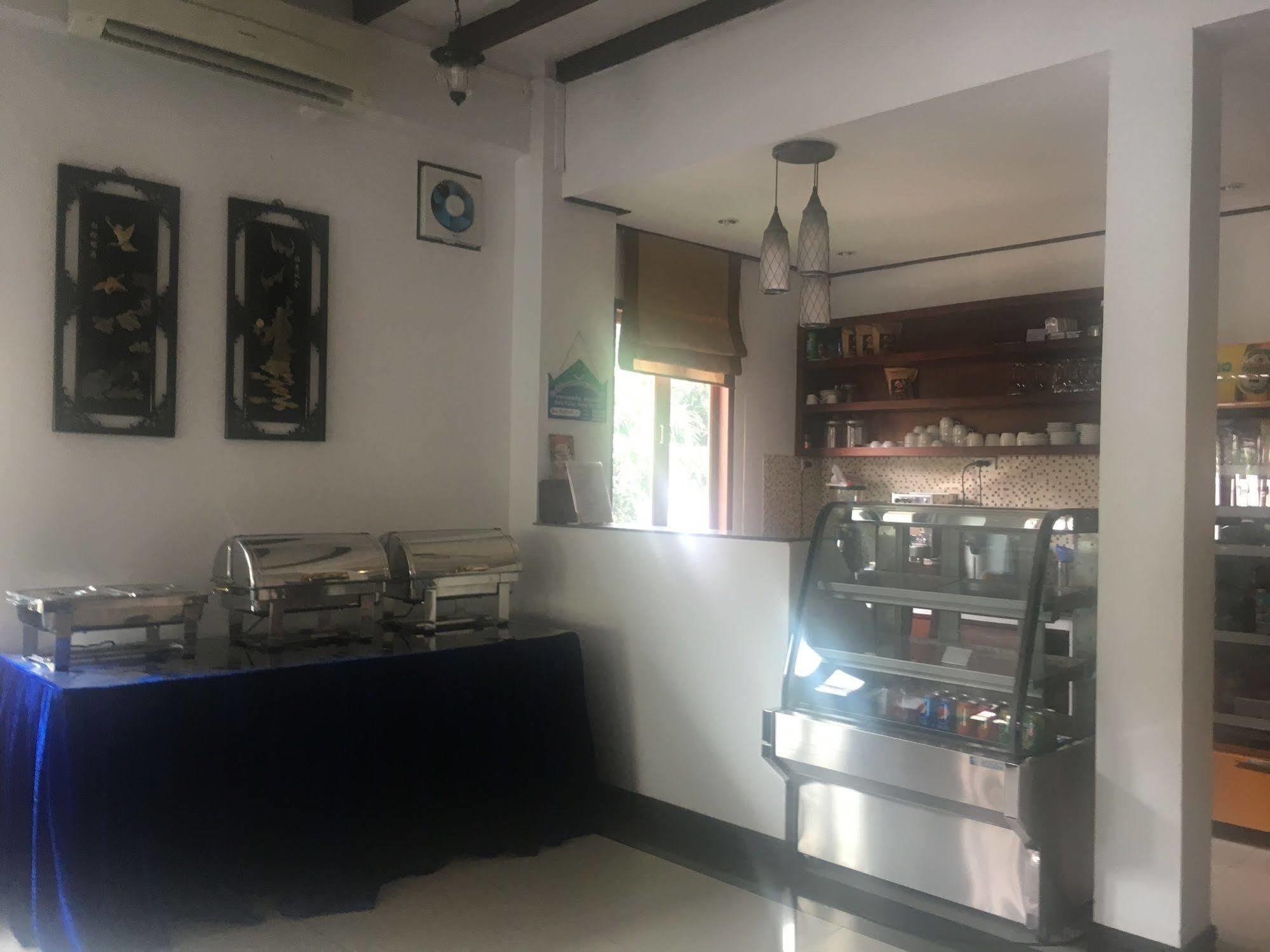 Av Hotel Vientiane Exterior photo