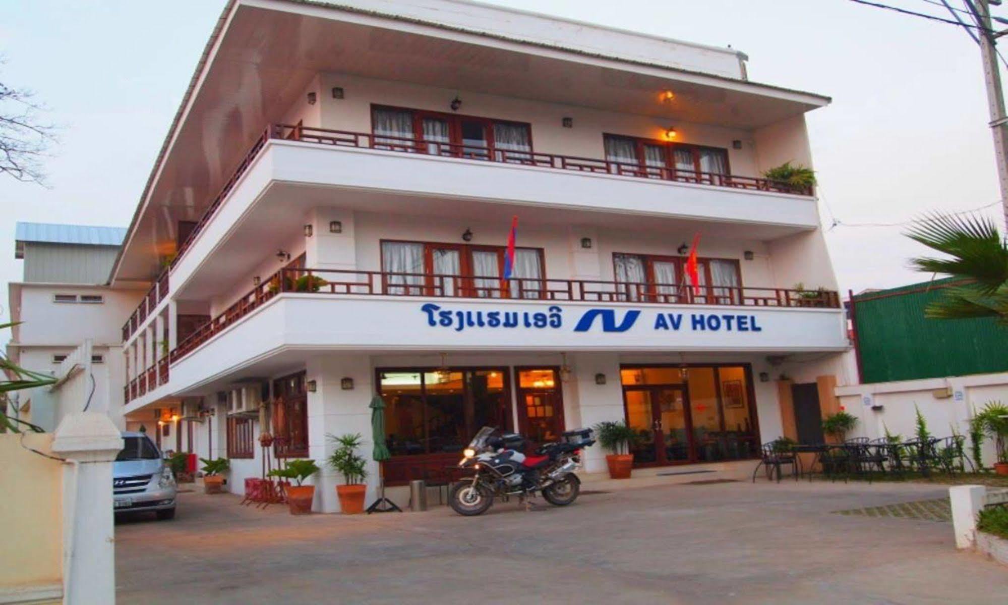 Av Hotel Vientiane Exterior photo
