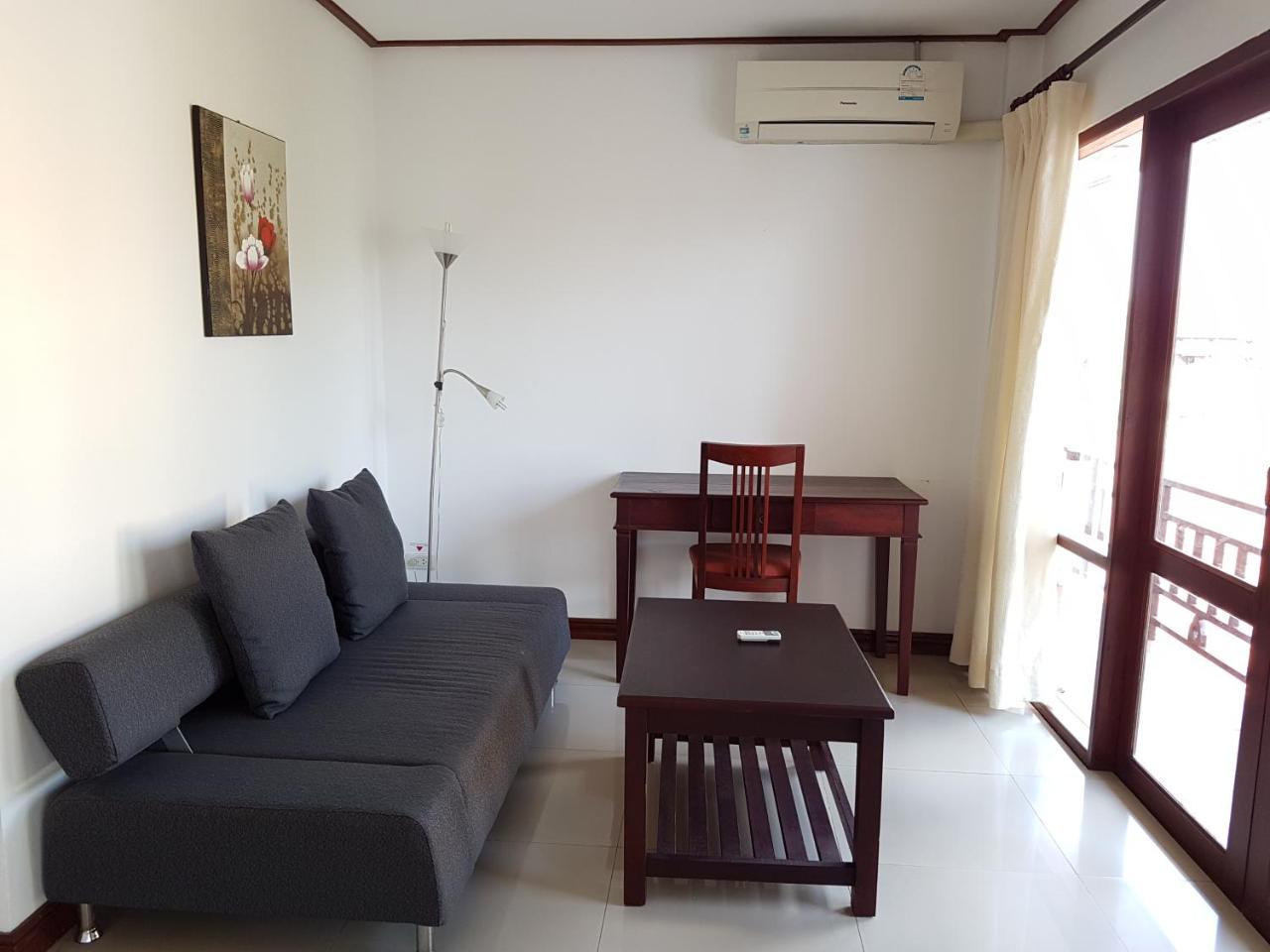 Av Hotel Vientiane Exterior photo