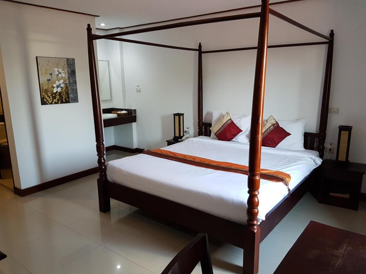 Av Hotel Vientiane Exterior photo