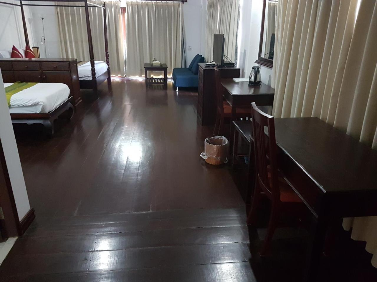 Av Hotel Vientiane Exterior photo