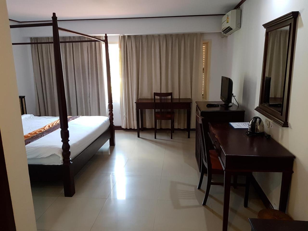 Av Hotel Vientiane Exterior photo